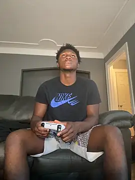 Snapshot of Festivitiesking1 chatting on October 18, 12:32 pm Festivitiesking1 online show from October 18, 12:32 pm