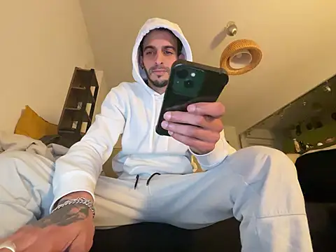 Rebeu313 online show from December 27, 12:29 am