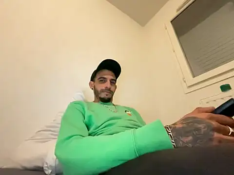 Rebeu313 online show from October 9, 10:36 pm