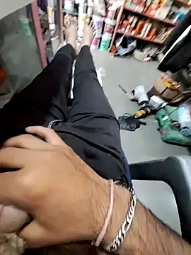 Snapshot of dickerdaddy25 chatting on January 21, 4:44 am dickerdaddy25 online show from January 21, 4:44 am