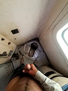 Snapshot of dickerdaddy25 chatting on February 25, 2:14 am dickerdaddy25 online show from February 25, 2:14 am