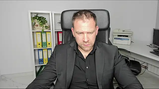 John-E-Dough online show from December 25, 5:37 am