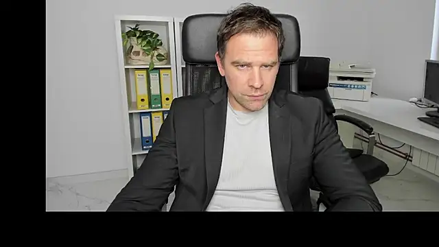 John-E-Dough online show from December 21, 1:42 pm