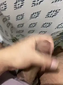 Snapshot of Fenix1002 chatting on October 16, 3:36 am Fenix1002 online show from October 16, 3:36 am