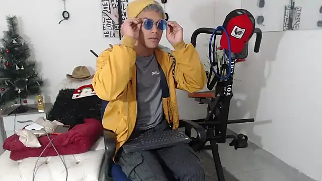 Leonard Price online show from January 6, 2:03 pm