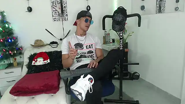 Leonard Price online show from December 28, 2:01 am