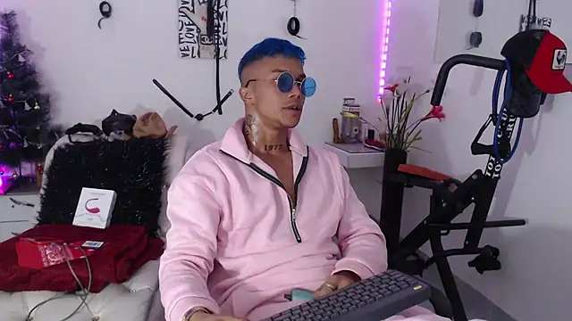 Leonard Price online show from January 24, 7:49 pm