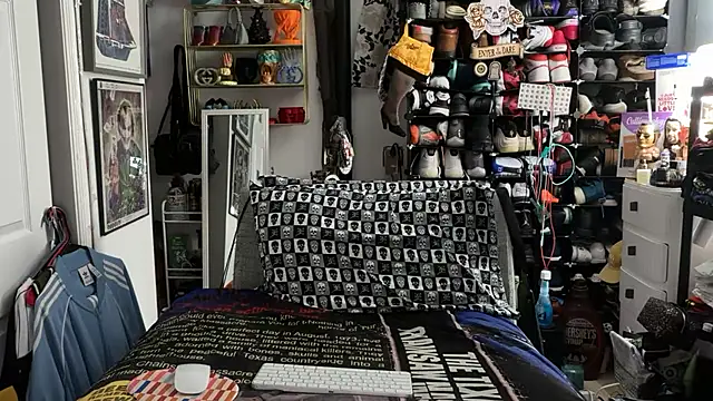 joeytatts66 online show from January 9, 2:50 am