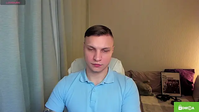 handsome guy01 online show from April 15, 7:58 pm