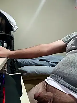 darkk001 online show from December 3, 8:06 pm