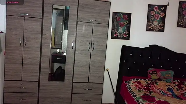 samael1107 online show from April 18, 3:13 pm