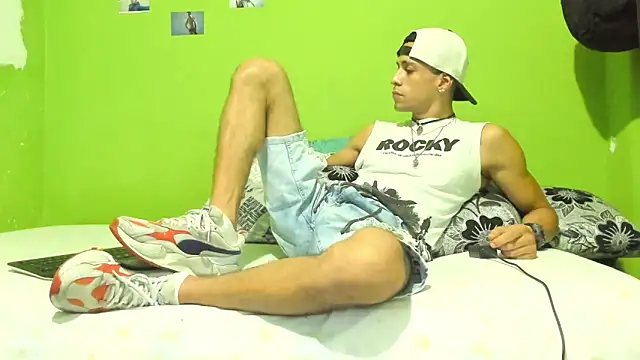MikeRose94 online show from June 7, 6:48 pm