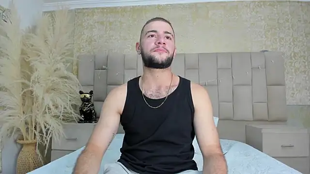 MaximusDick1  online show from December 22, 4:31 am