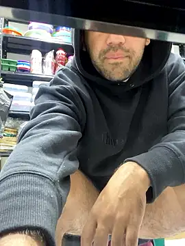 JuanZapata33 online show from January 12, 10:58 pm