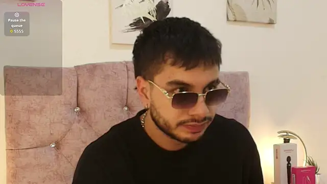 Amadeo Wild online show from April 16, 4:01 am