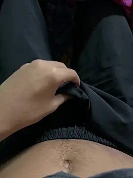 Snapshot of Privateseducer chatting on January 2, 10:01 pm Privateseducer online show from January 2, 10:01 pm