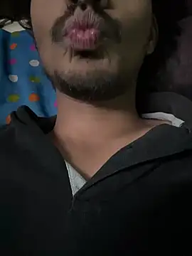 Snapshot of Privateseducer chatting on March 21, 9:12 pm Privateseducer online show from March 21, 9:12 pm