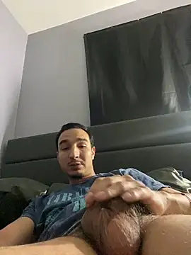 LatinoCum1 online show from January 22, 5:37 am