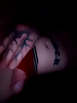 Snapshot of B1GBoyUk chatting on March 15, 11:39 pm B1GBoyUk online show from March 15, 11:39 pm