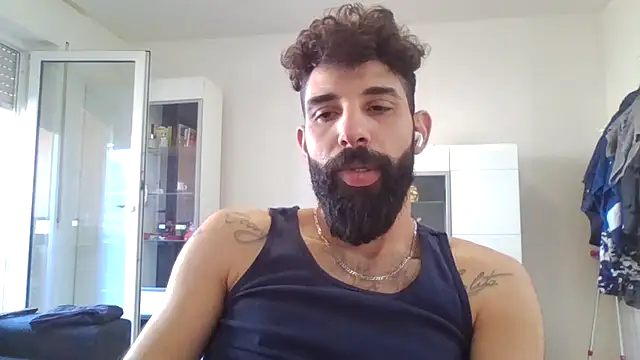 Snapshot of cankaraa96 chatting on September 20, 10:04 am cankaraa96 online show from September 20, 10:04 am