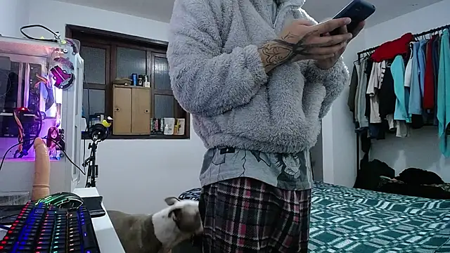 esjrobles online show from January 21, 2:33 am