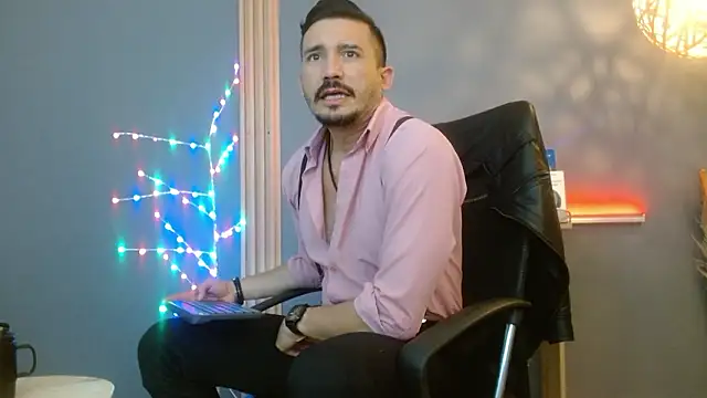 Reiko 85  online show from February 2, 8:17 pm