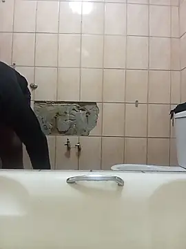 MaskedMandingoxh online show from March 26, 9:30 pm