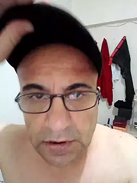 Poyraz0614 online show from October 31, 1:58 pm