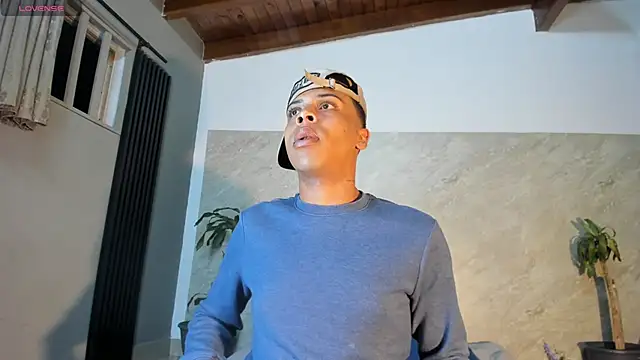 ada-brooke online show from February 13, 4:11 am