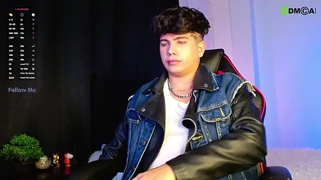 LyleBennett  online show from October 14, 1:51 pm