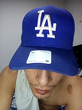 Y4NcA online show from October 22, 11:08 pm