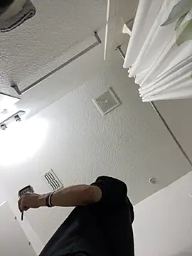 kennylove420 online show from November 27, 3:27 pm