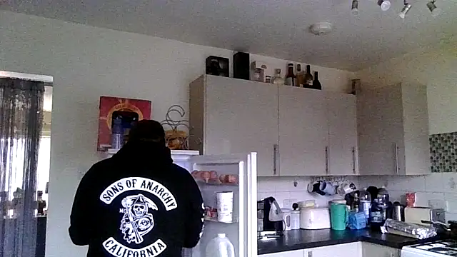 Snapshot of ArcanceTheo82 chatting on December 20, 12:27 pm ArcanceTheo82 online show from December 20, 12:27 pm