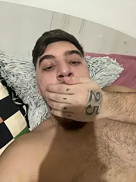 neversmile225 online show from January 13, 8:24 pm