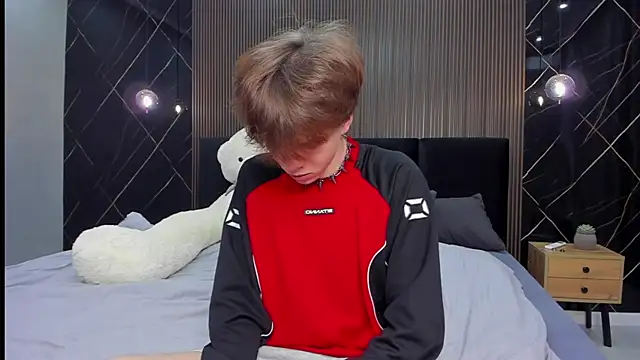 Snapshot of braxiboy chatting on February 8, 2:16 pm braxiboy online show from February 8, 2:16 pm