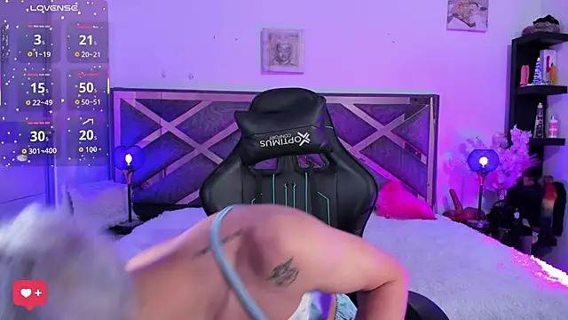 Cherry zayden  online show from October 7, 10:47 pm