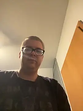 MeNaked21 online show from October 22, 8:23 pm