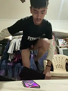 Zzz38io online show from December 18, 9:25 am