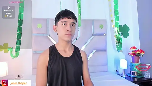 Thayler jones online show from March 27, 11:11 am