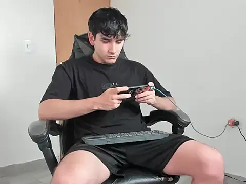 leo030809 online show from March 29, 9:15 pm