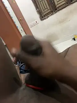 Snapshot of tamil000000 chatting on February 12, 4:11 pm tamil000000 online show from February 12, 4:11 pm