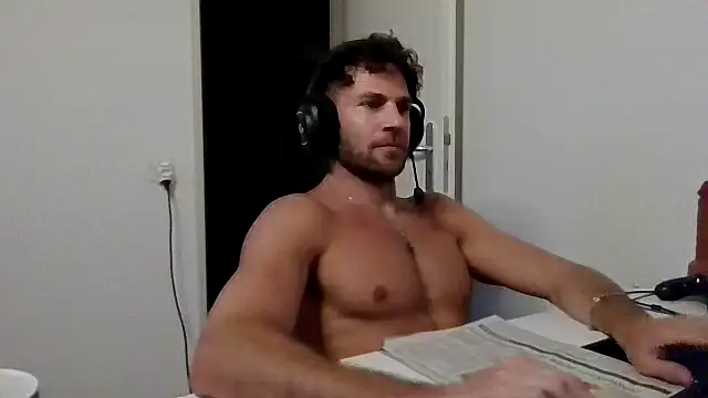 alpha-hunk online show from April 15, 6:19 pm