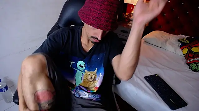 Sr Magnus  online show from January 6, 10:52 am