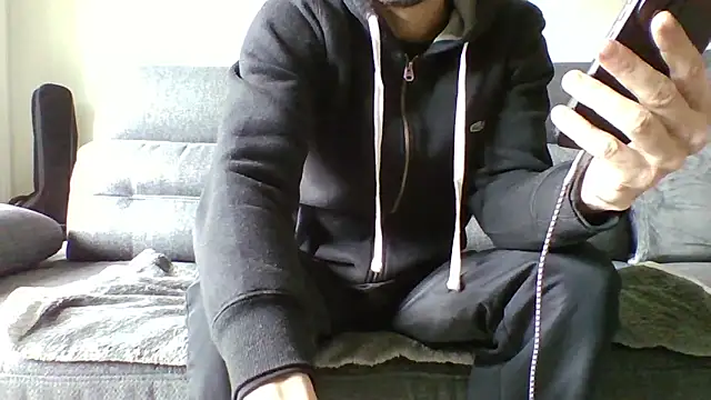 Snapshot of ApollonFit_x69 chatting on March 15, 10:57 am ApollonFit x69 online show from March 15, 10:57 am