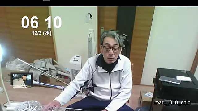 mama010-chan online show from December 4, 9:11 pm