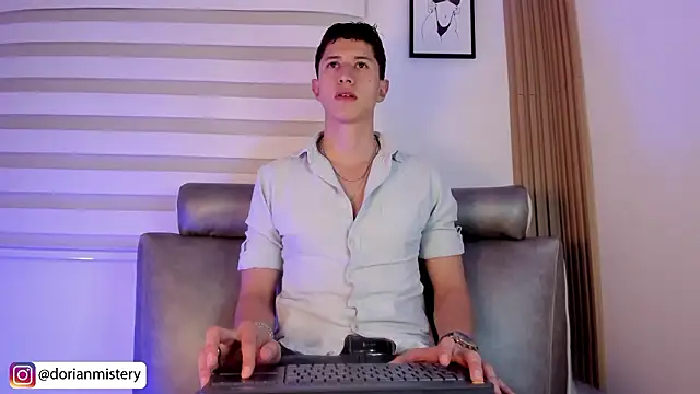 Dorianmistery2322  online show from March 14, 11:45 pm