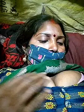 Indiandesicouple155 online show from December 20, 3:52 pm