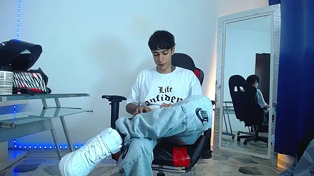 Zacktk7 online show from December 23, 11:17 pm