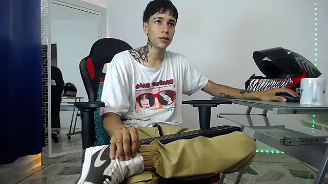 Zacktk7 online show from December 27, 8:28 pm