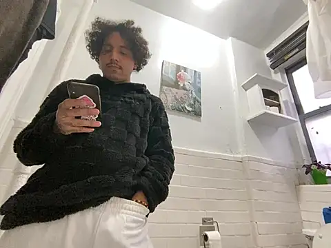 TacosSenpai online show from March 5, 9:06 pm